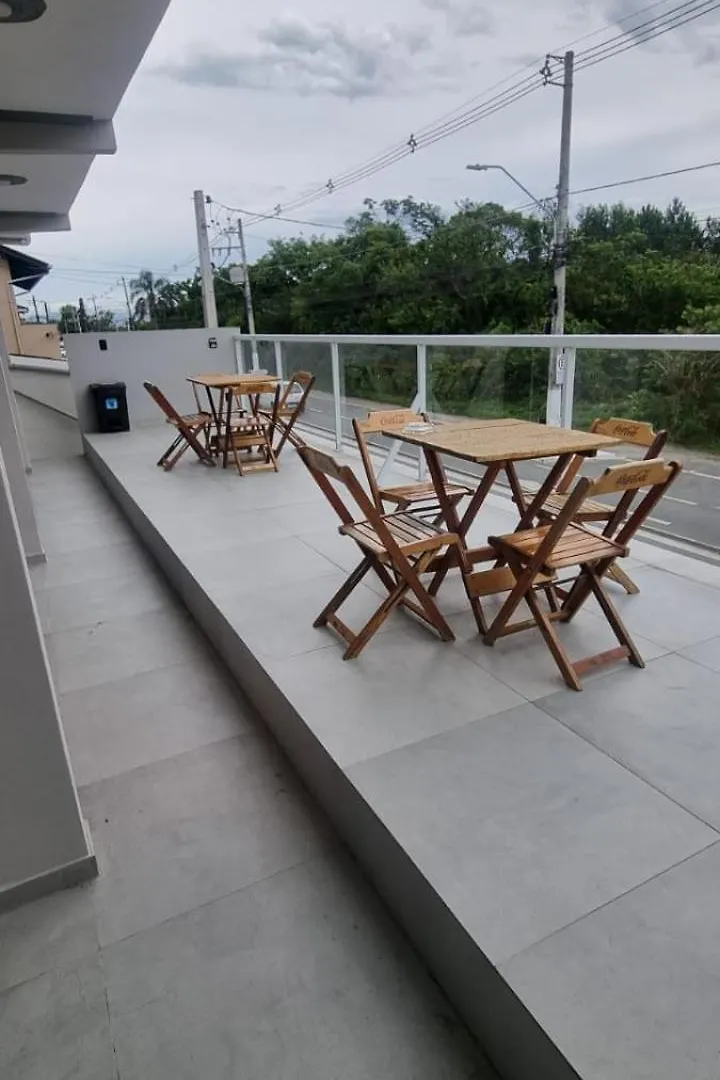 Quartos Confortaveis Em Casa Compartilhada - 5 Min Aeroporto Internacional Florianópolis Brasile